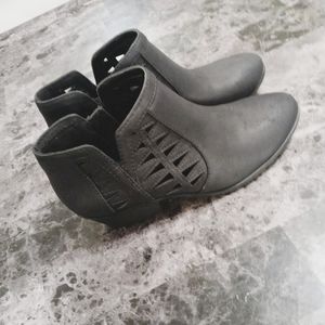 Soda Chance Perforated Cut Out Stacked Block Heel Ankle Booties